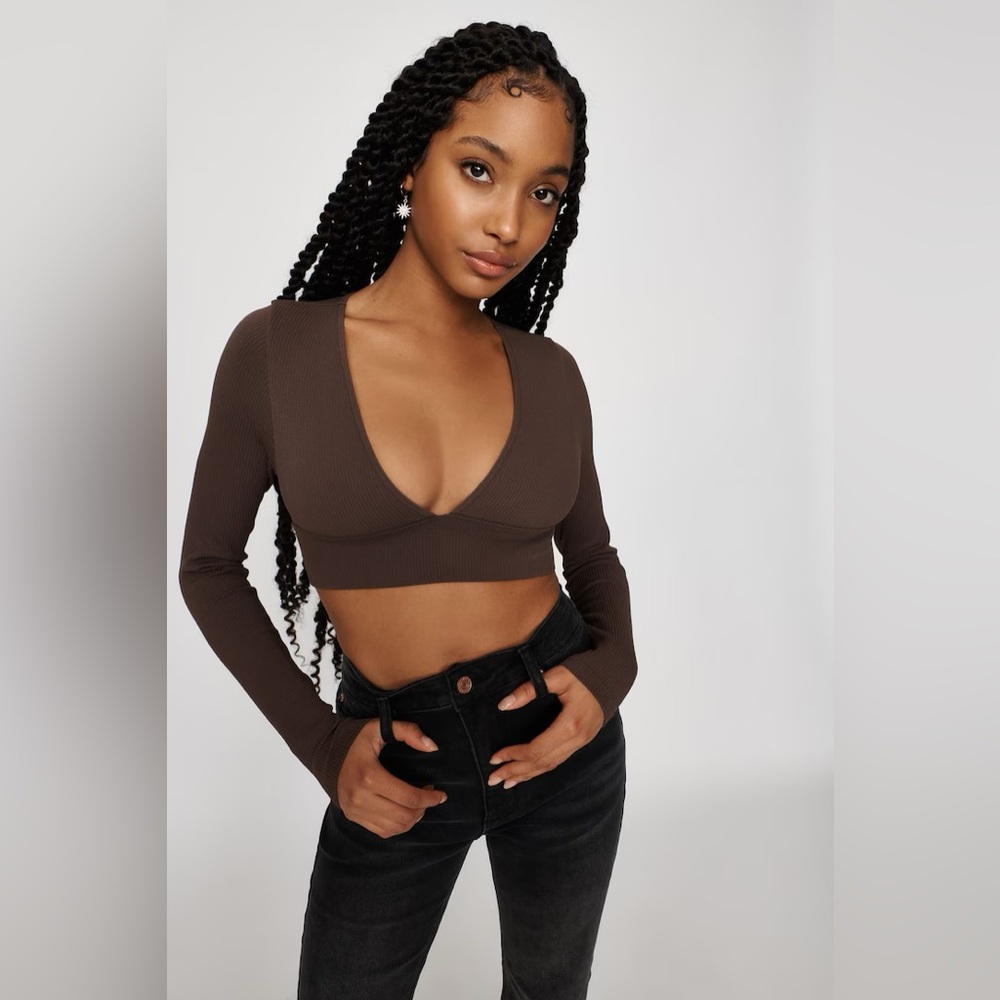 Garage Scarlett Seamless Deep Plunge Long Sleeve Tee